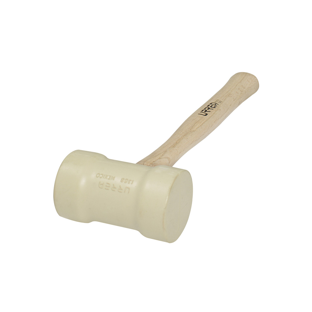 Mazo con cabeza de hule beige con mango de madera de encino de 16", 22 oz Urrea